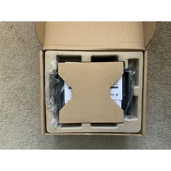 Kensington SD120 Universal Docking Station with Ethernet Model K33949US - Picture 3 of 7